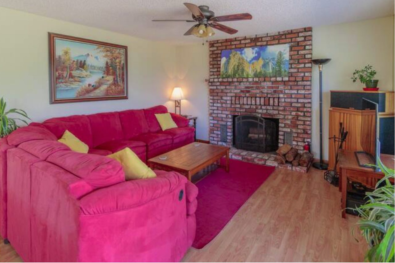 2516 Twin Peaks Road - Photo 3 of 16