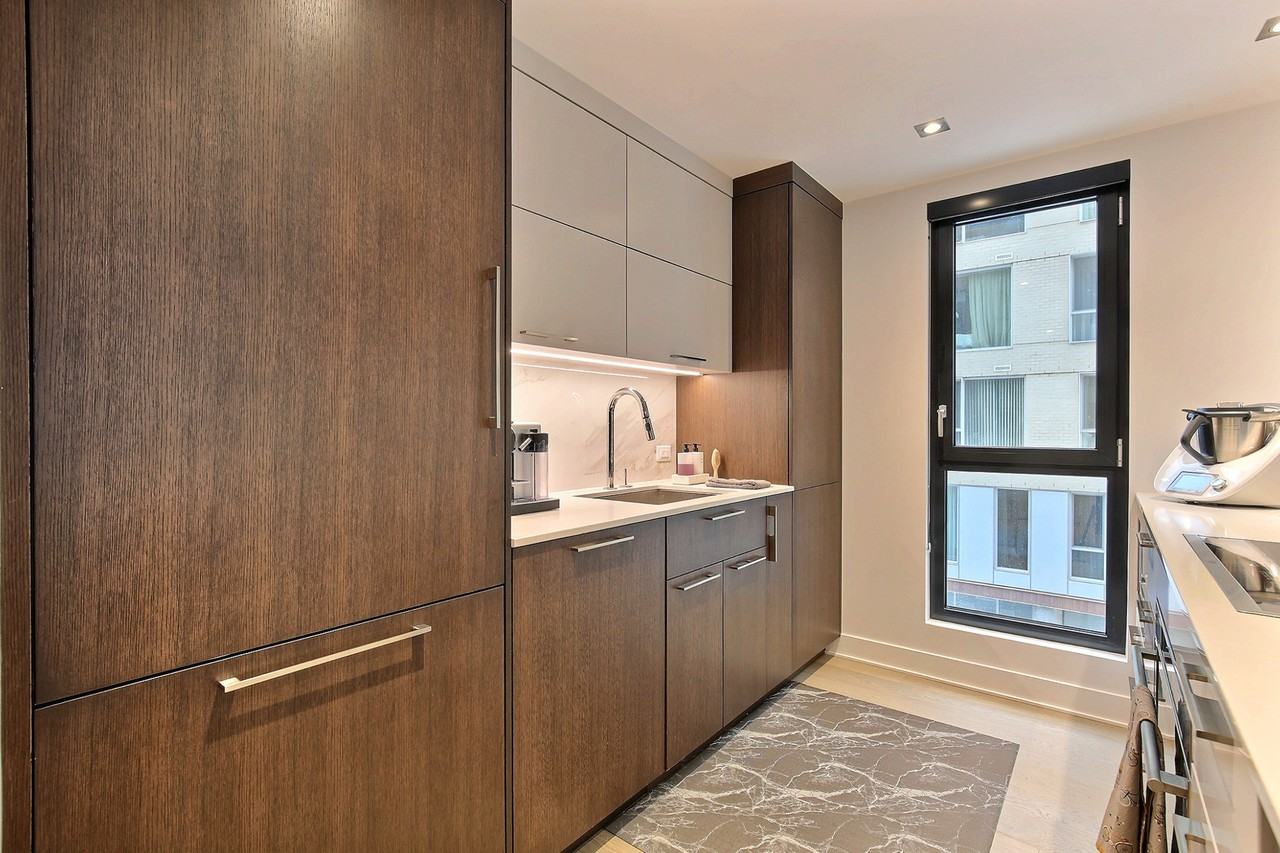 1458 Rue des Bassins - Photo 2 of 26