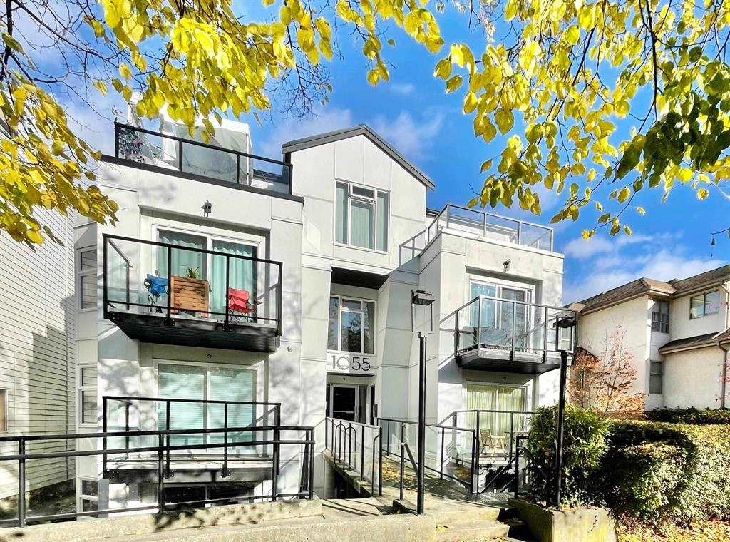 1055 East Broadway, Vancouver, BC V5T 1Y5 1 Bedroom Condo for 2,700