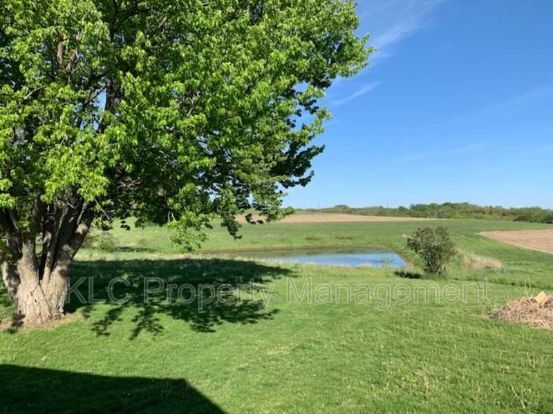 36093 Tabor Rd - Photo 4 of 34