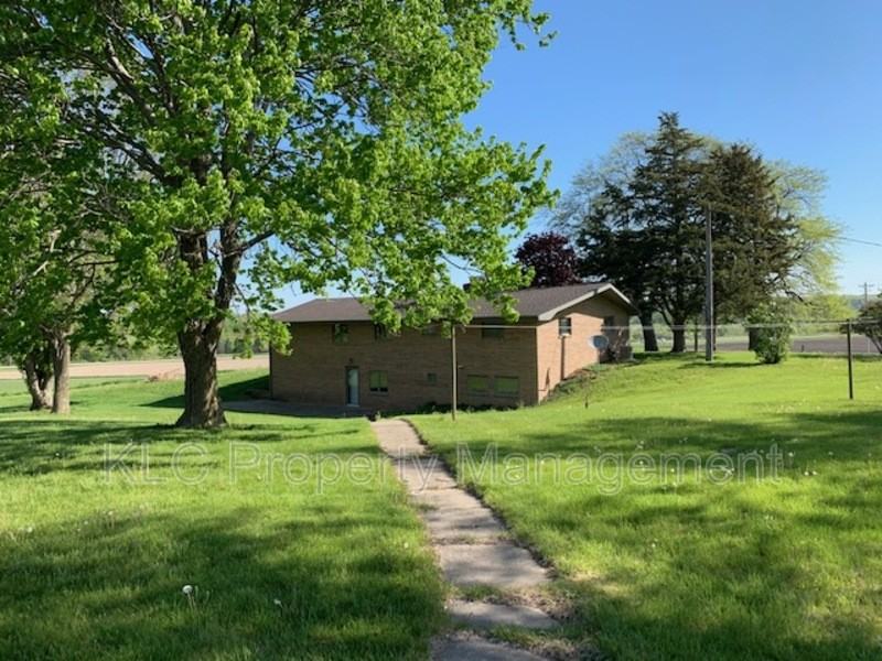 36093 Tabor Rd - Photo 5 of 34