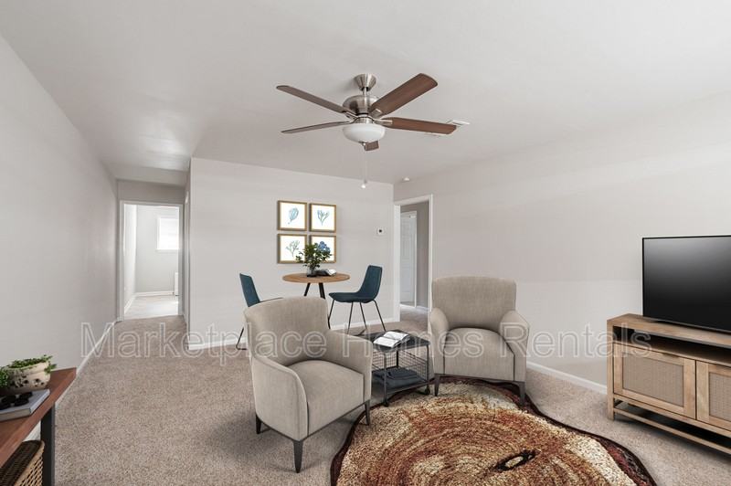 4525 Shalimar Dr - Photo 3 of 17