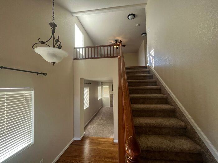 1821 Prairie Hill Dr #B - Photo 3 of 26