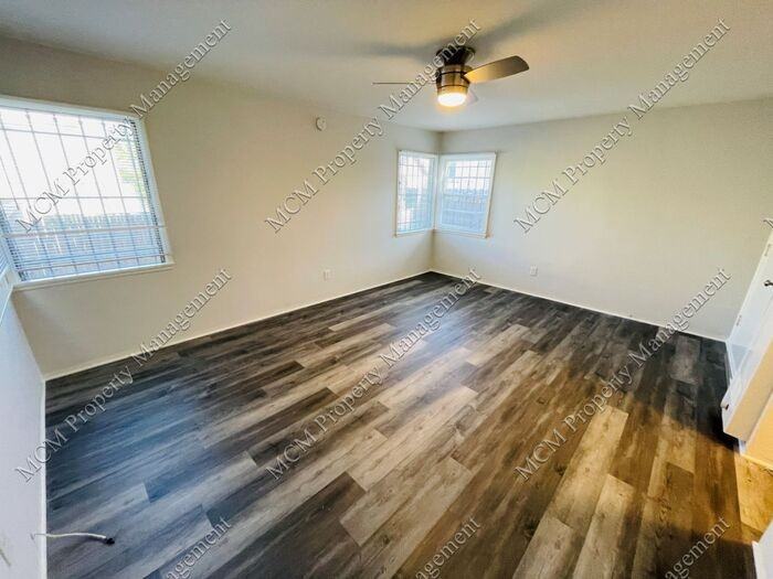 23 Rose Ave #23 - Photo 2 of 11