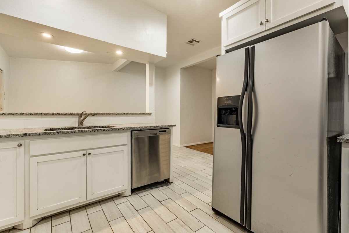 1704 Northwest 33rd Street #1 - Photo 6 of 12