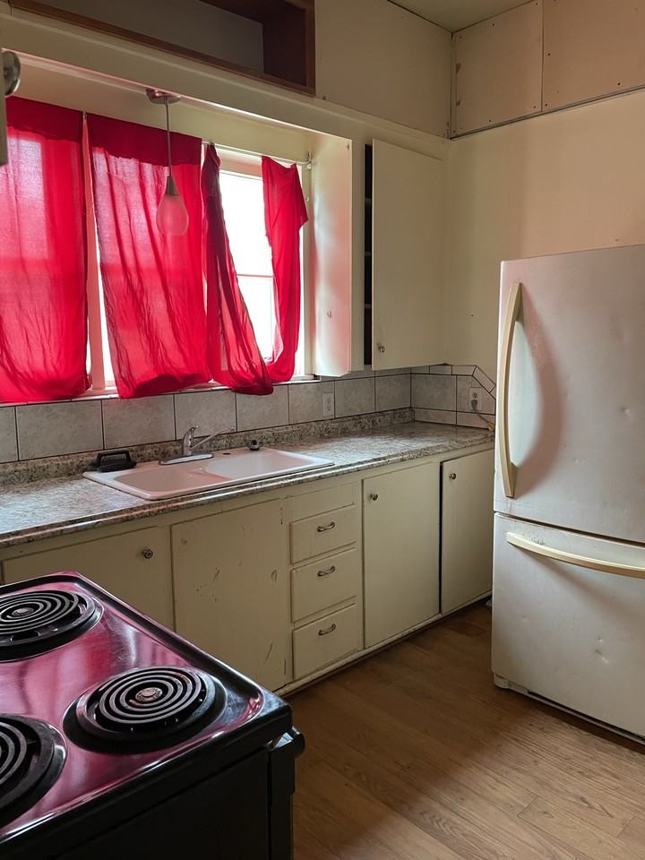 806 S Superior St #2-2023 - Photo 3 of 6