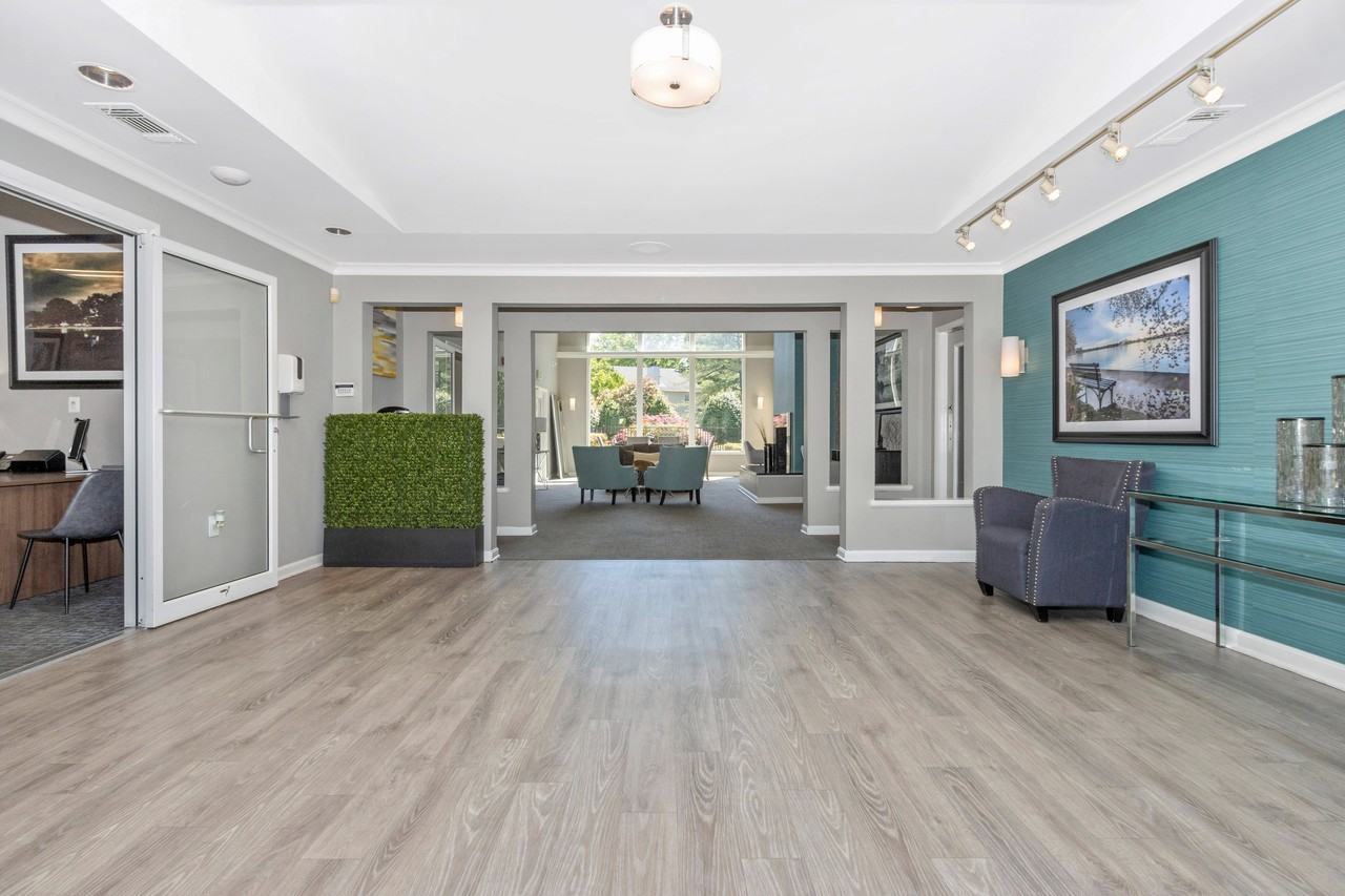 Arcadian Apartments - Photo 4 of 42