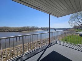 featured image of 202 Jackson Avenue #4