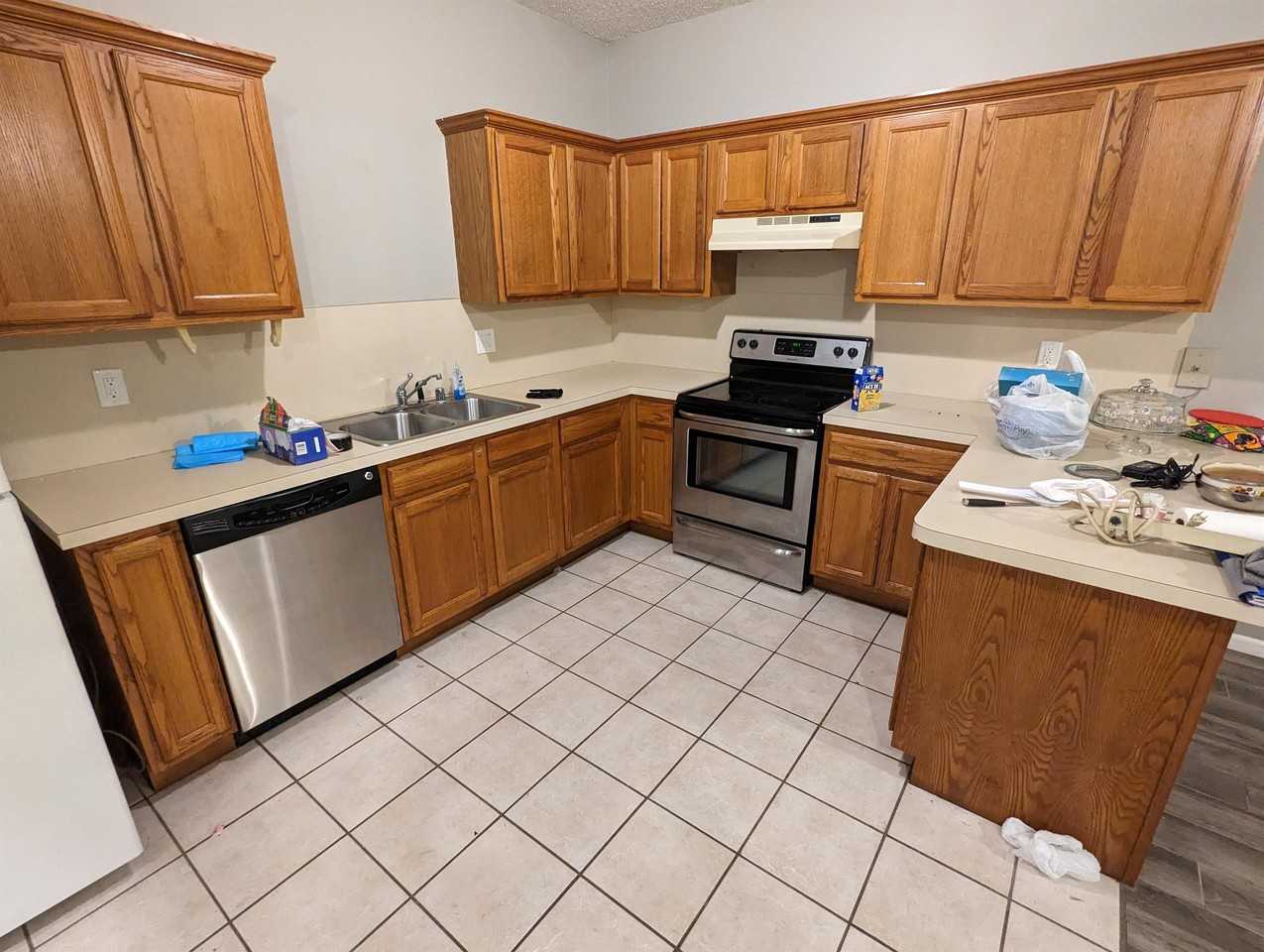 1839 Tyler St #2 - Photo 4 of 11