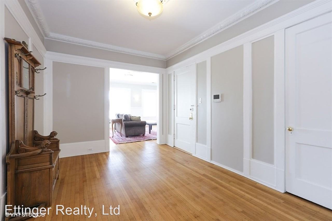 5115-17 S. Ellis Ave - Photo 2 of 9