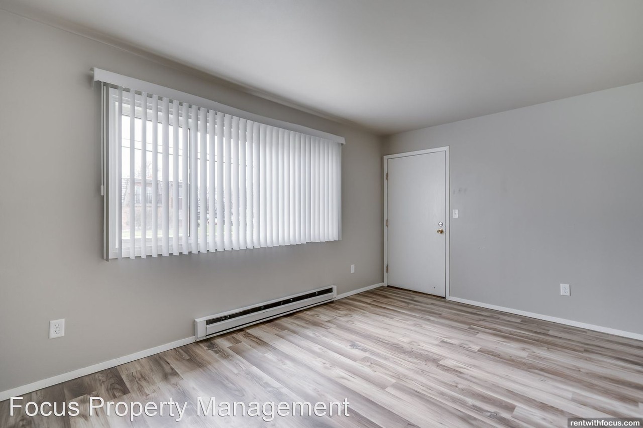 560 W. Linwood Ave. - Photo 2 of 13