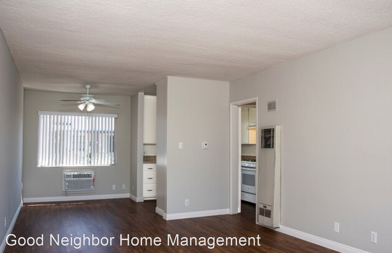 Happy in Heart of Glendale - Photo 3 of 4