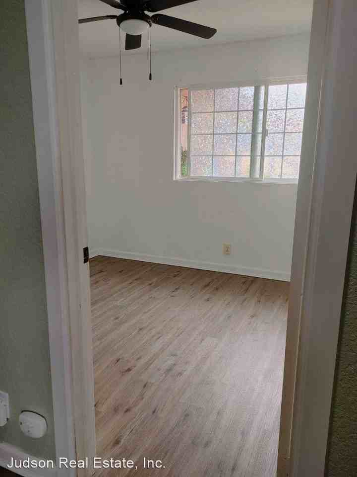 16208 Arena Pl - Photo 3 of 20