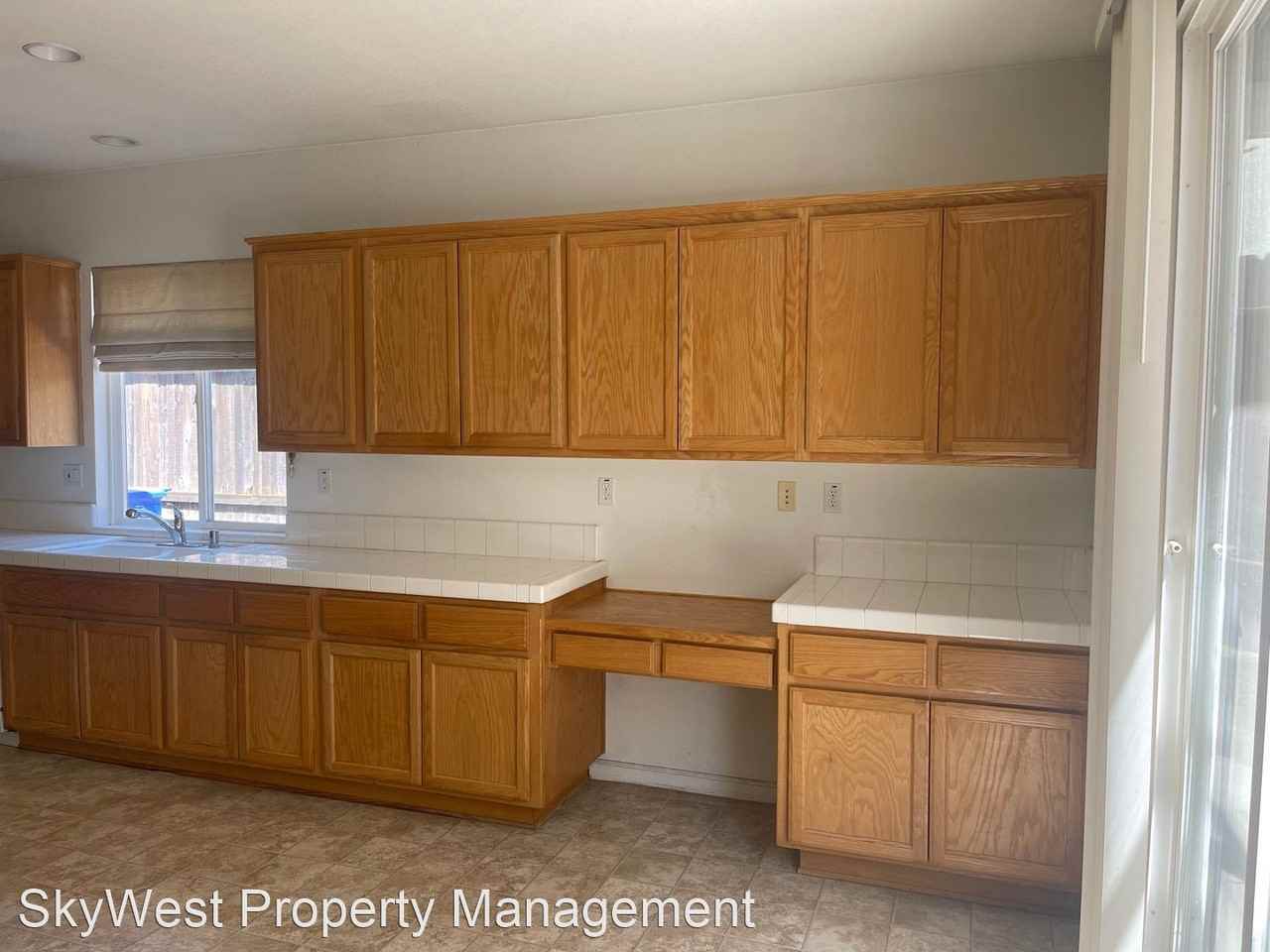 9724 Tundra Swan Cir - Photo 2 of 13