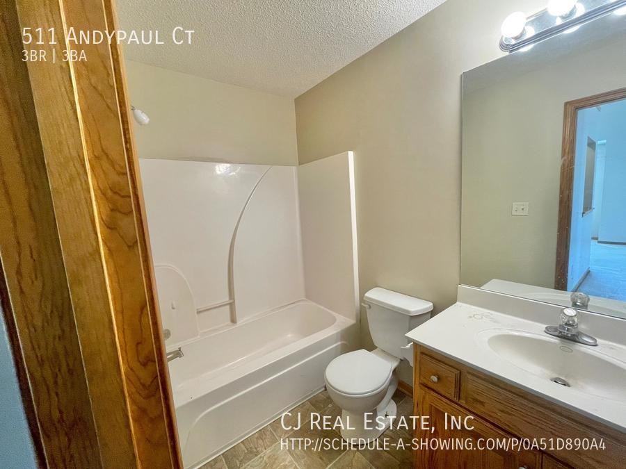 511 Andypaul Ct - Photo 5 of 11