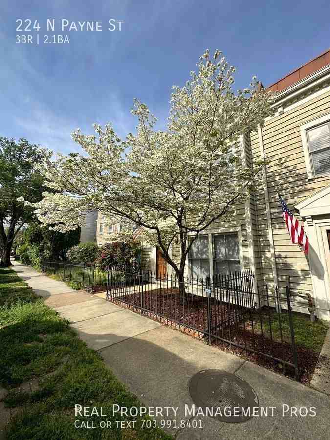 224 N Payne St - Photo 2 of 32