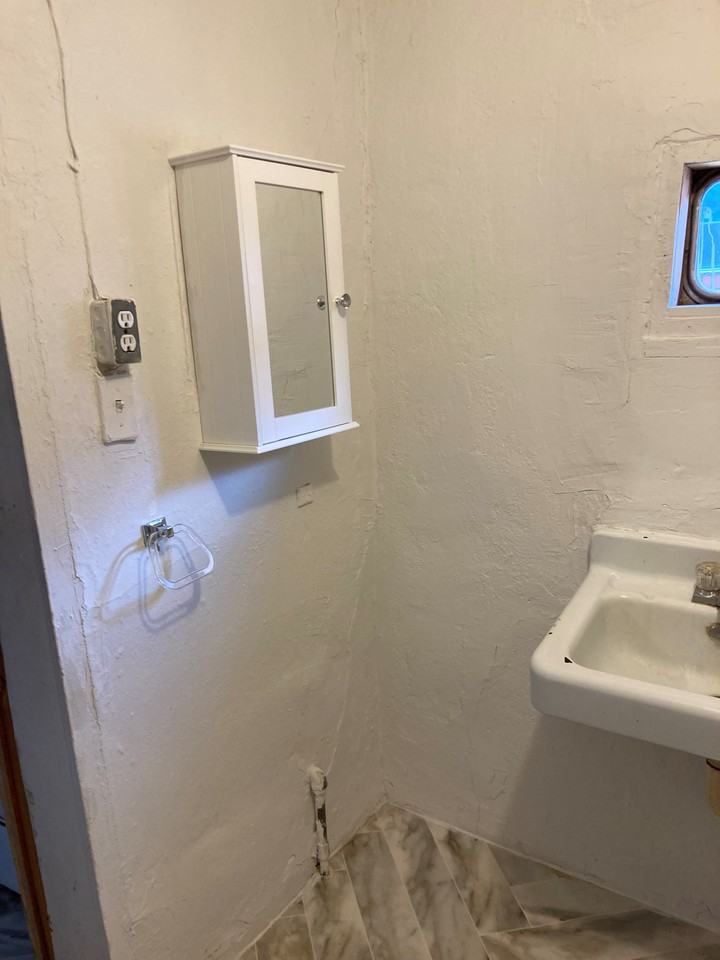 109 Eaton Ave #NA - Photo 2 of 4