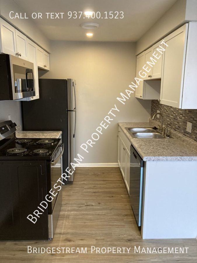 1211 1211 West Main St - Model - 2 bedroom #155 - Photo 2 of 14