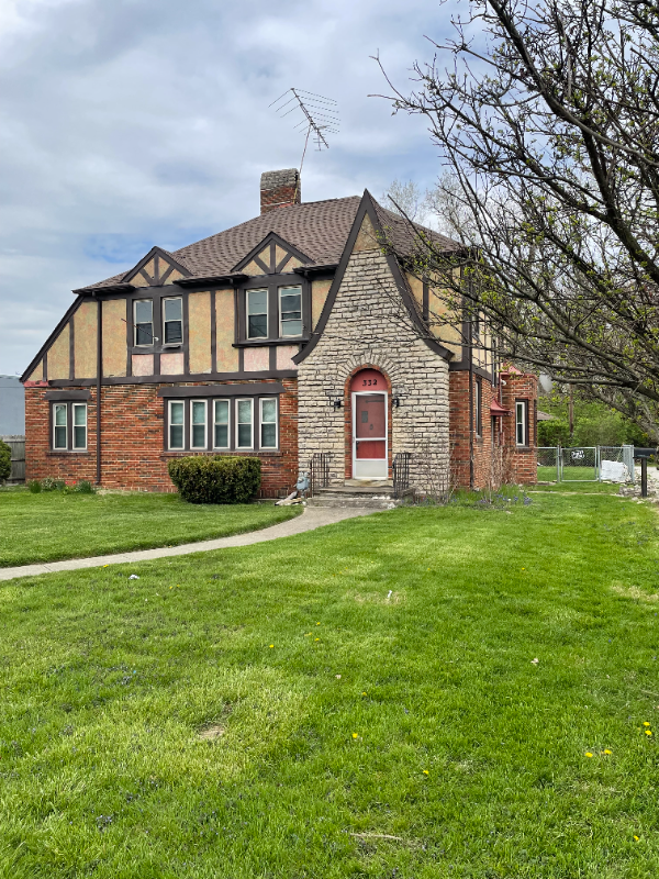 332 Greenlawn Ave - Photo 2 of 20