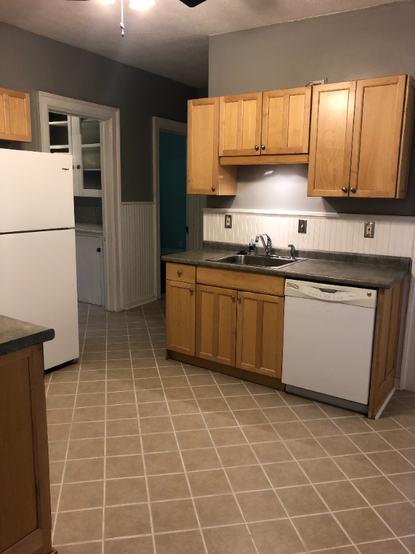 25 Russell St - Photo 2 of 8