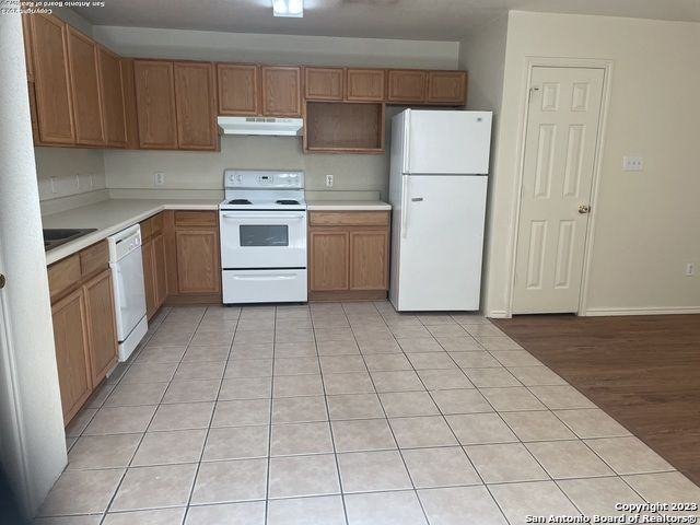 11253 Terra Loop Rd - Photo 3 of 13