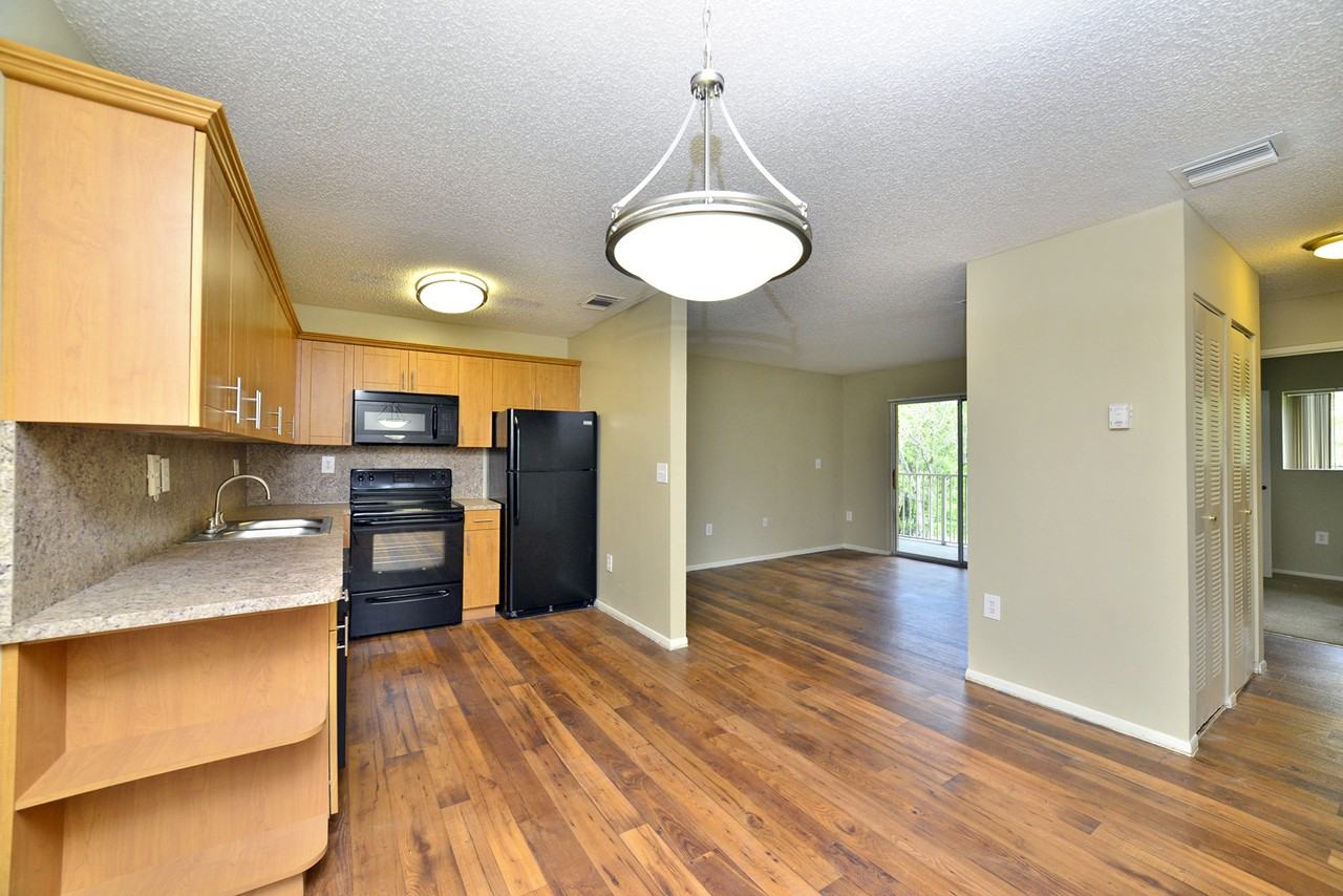 Fairway View Apartments - Photo 5 of 16