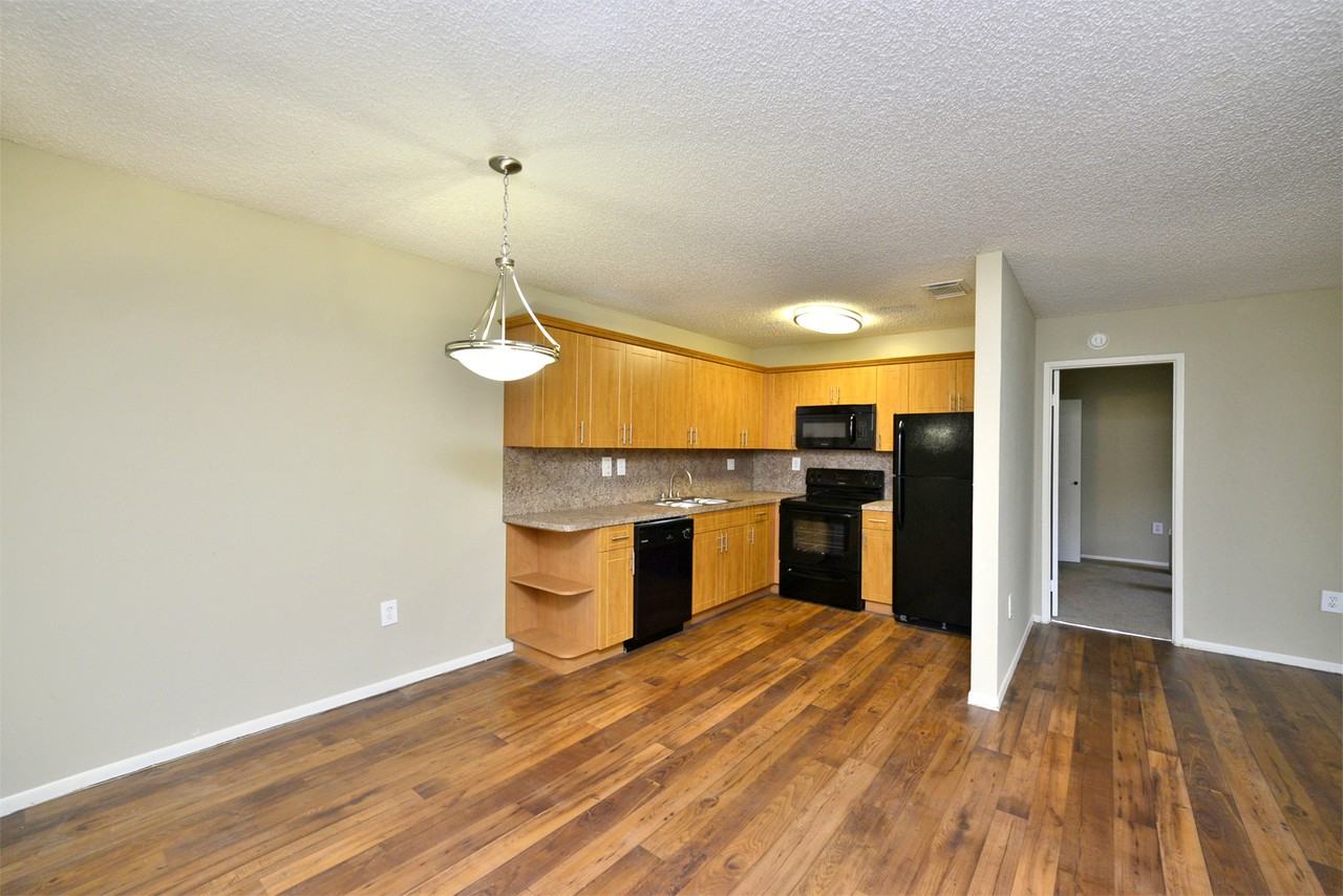 Fairway View Apartments - Photo 6 of 16