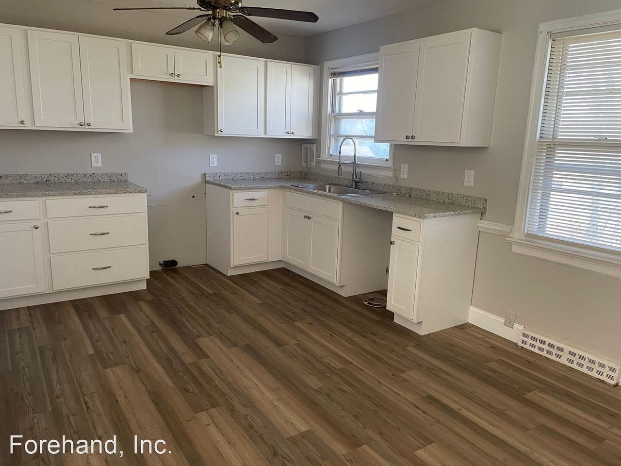 1101 Dandridge Dr - Photo 3 of 12