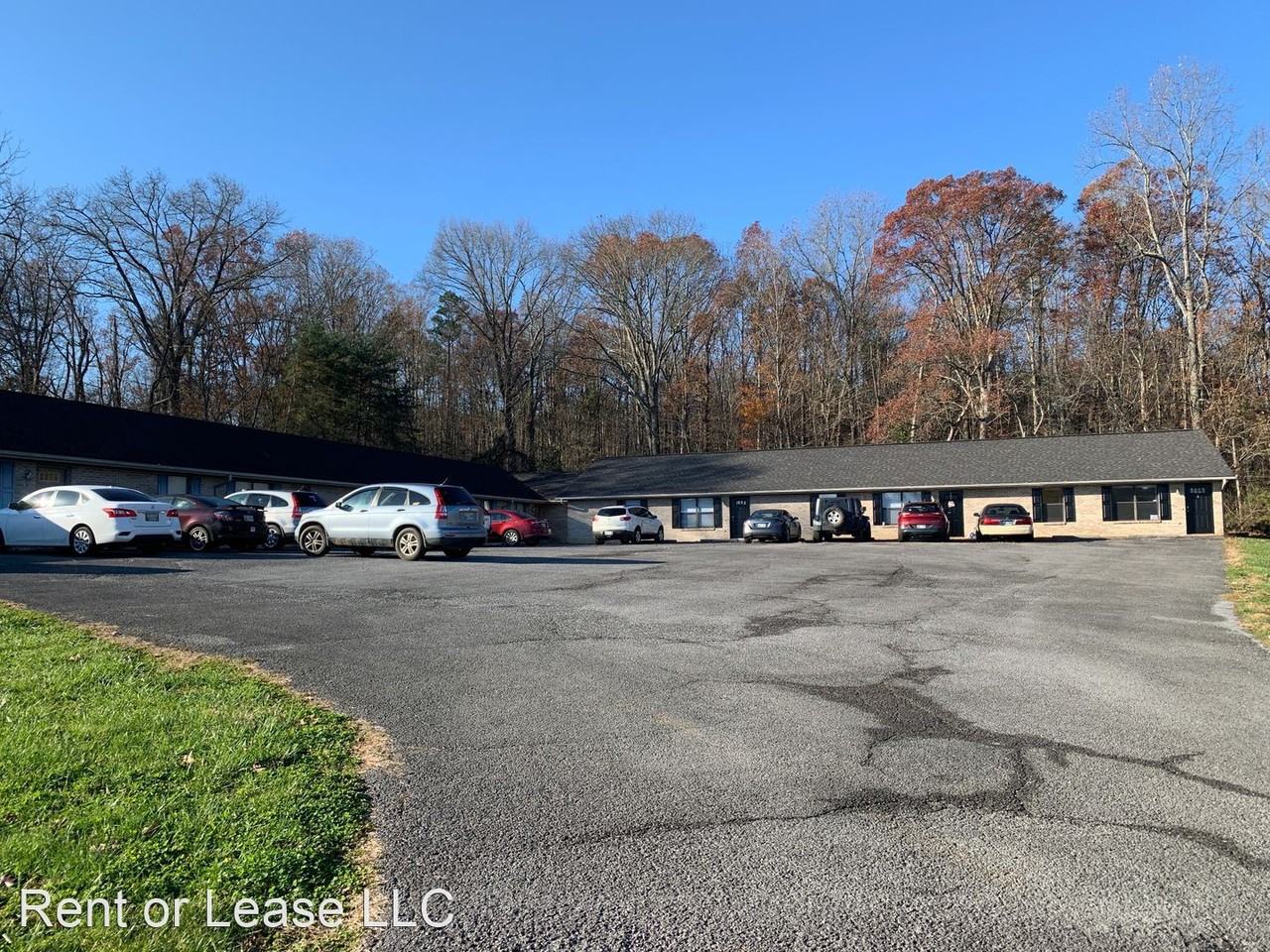 Golden View Apts 2709 Roberts Rd, Kodak, TN 37764 Apartment for