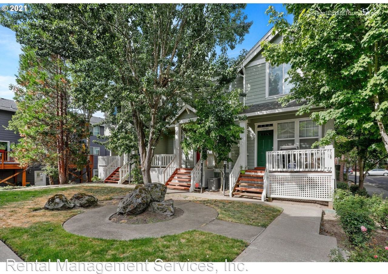 15960 Sw Mortondale Ln - Photo 2 of 27