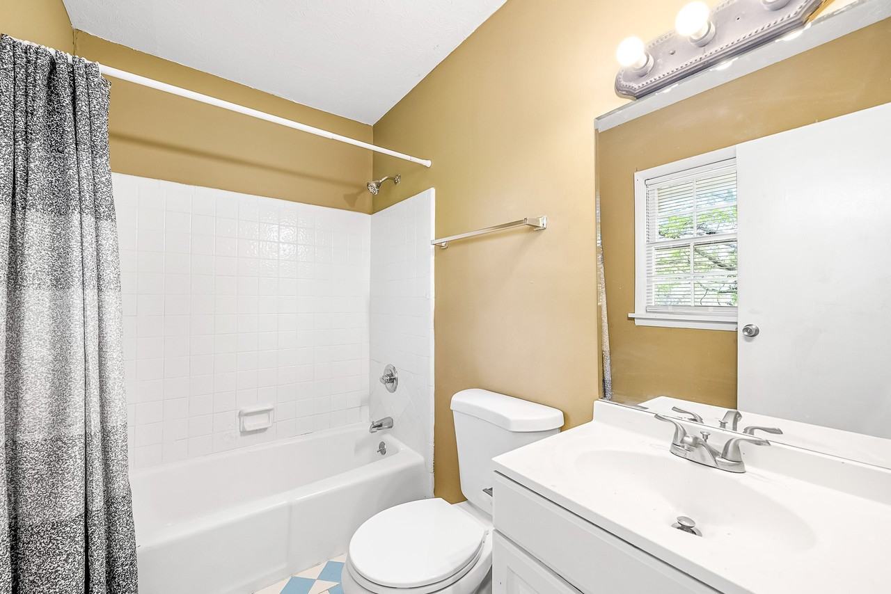 Valley Dale Dr - Photo 5 of 17