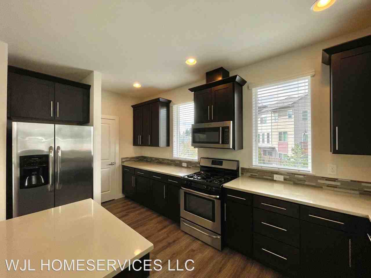 1921 129th Pl Sw #A - Photo 3 of 30