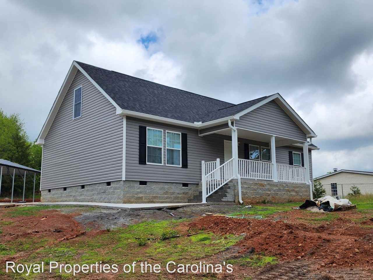 180 Cedarvale Dr - Photo 2 of 15