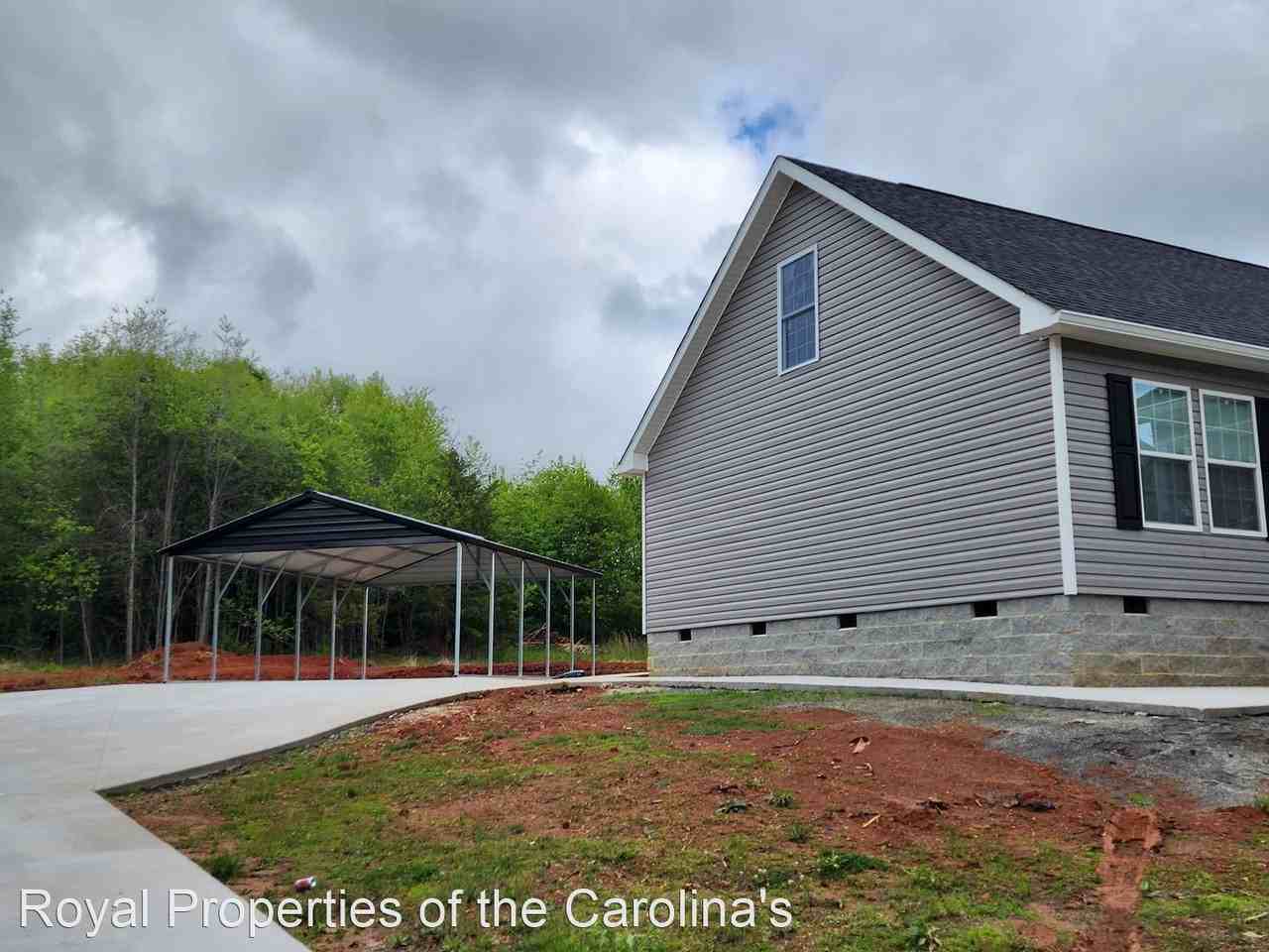 180 Cedarvale Dr - Photo 3 of 15