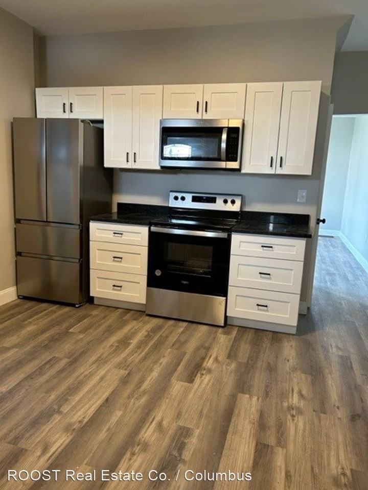 29-31 Dana Ave - Photo 2 of 12