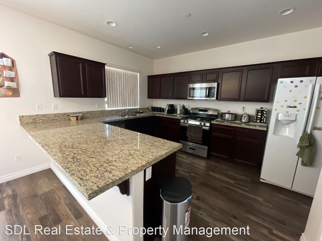 2069 Trinket Cir - Photo 3 of 10