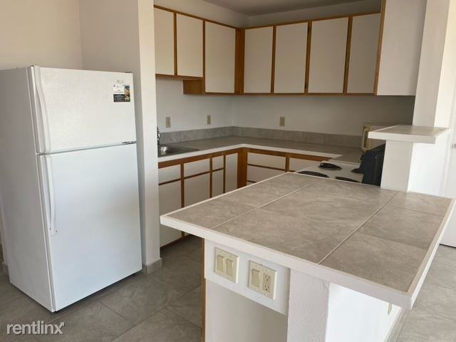 Blue Sea Breeze Apts. - Photo 3 of 30