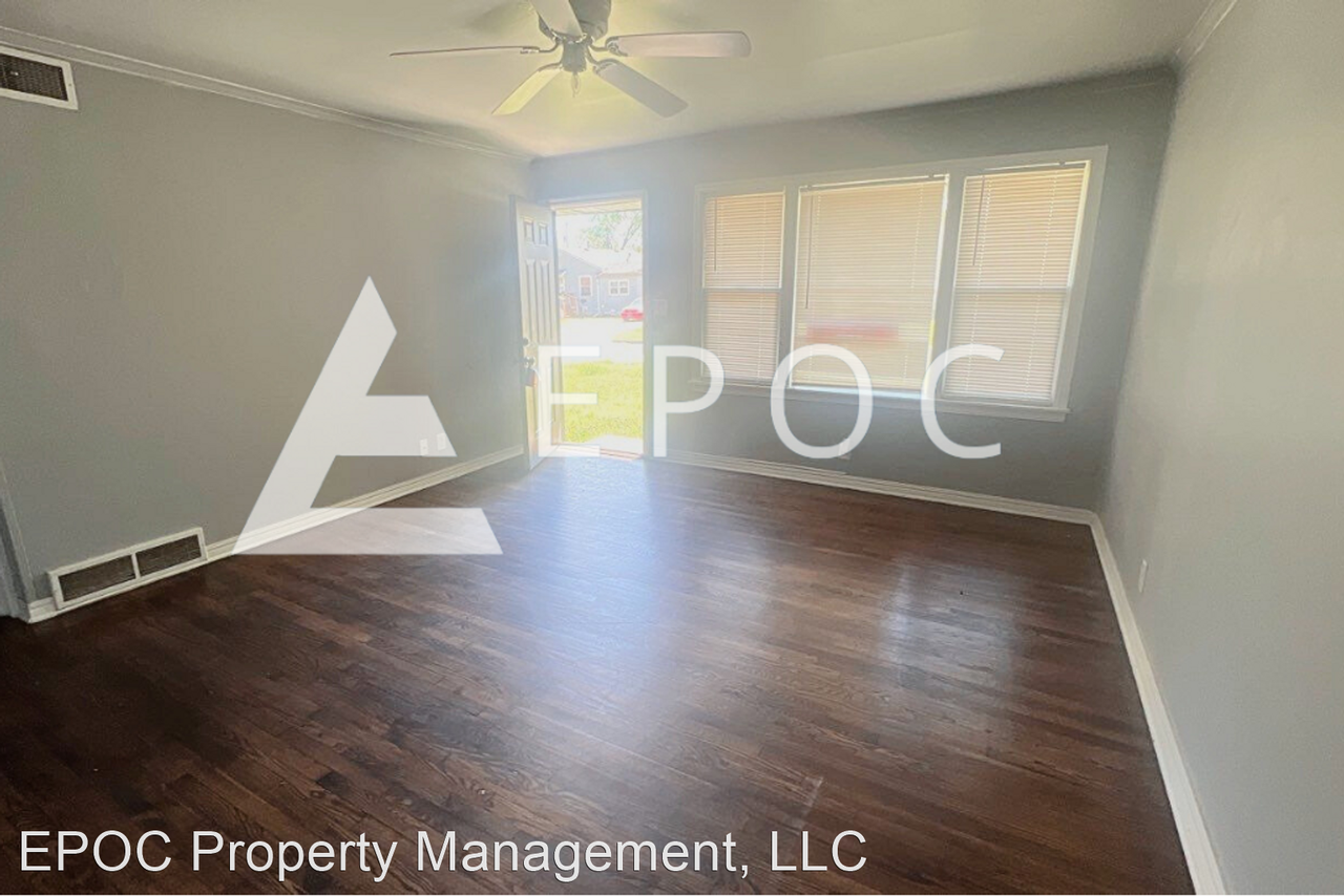 5927 E Latimer Pl - Photo 3 of 7