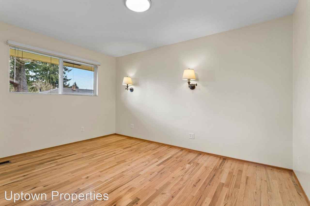 4909 Se Mason Ln - Photo 2 of 50
