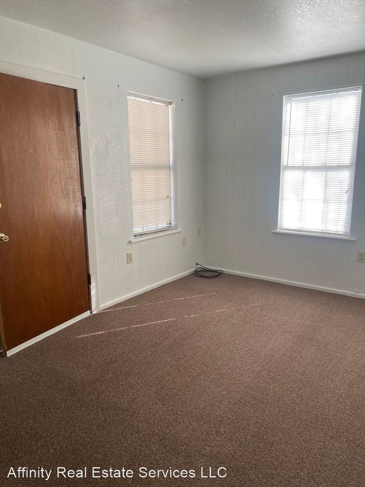 405 N. Third St. - Photo 2 of 5