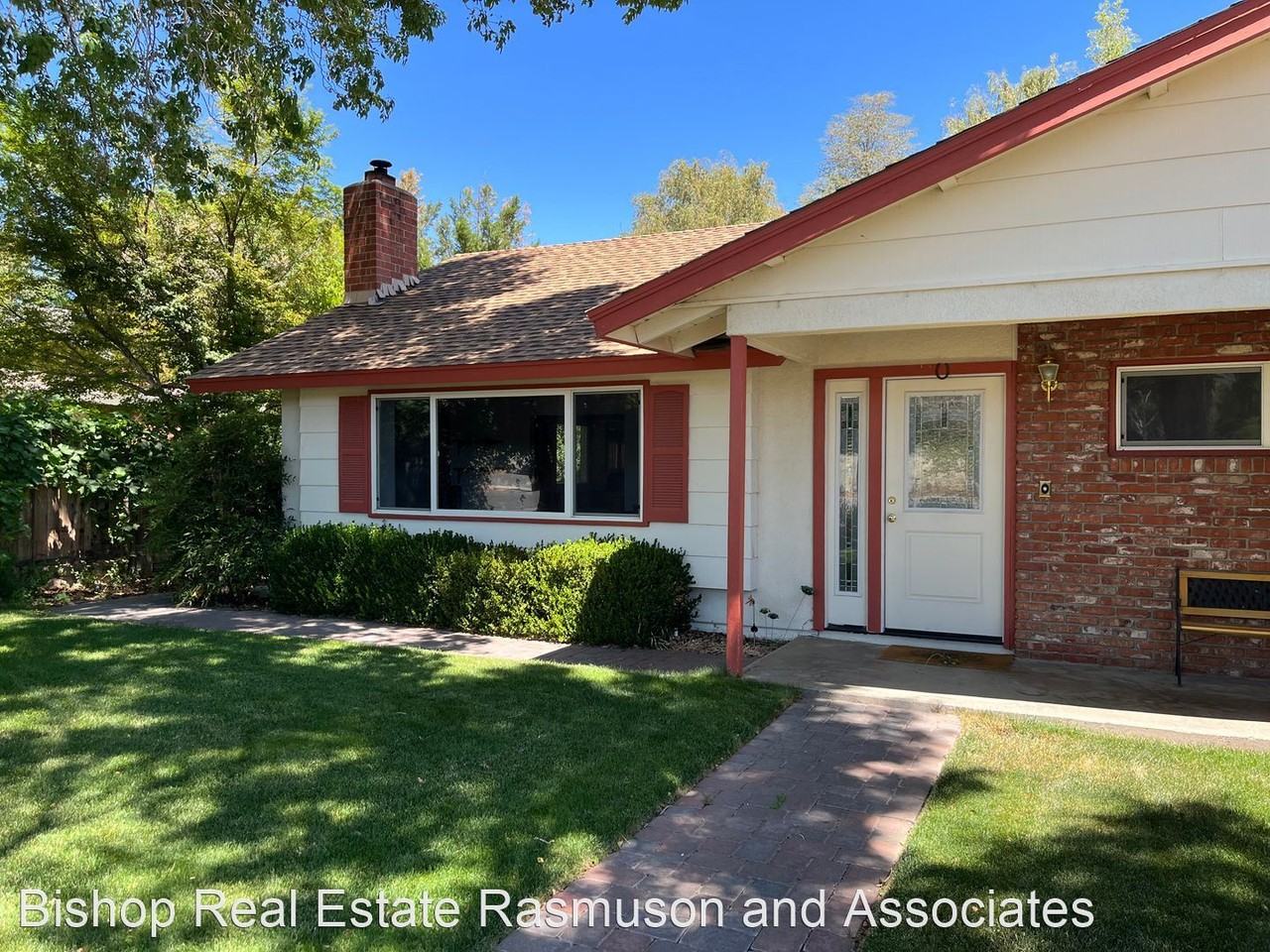 2733 Underwood Ln - Photo 3 of 37