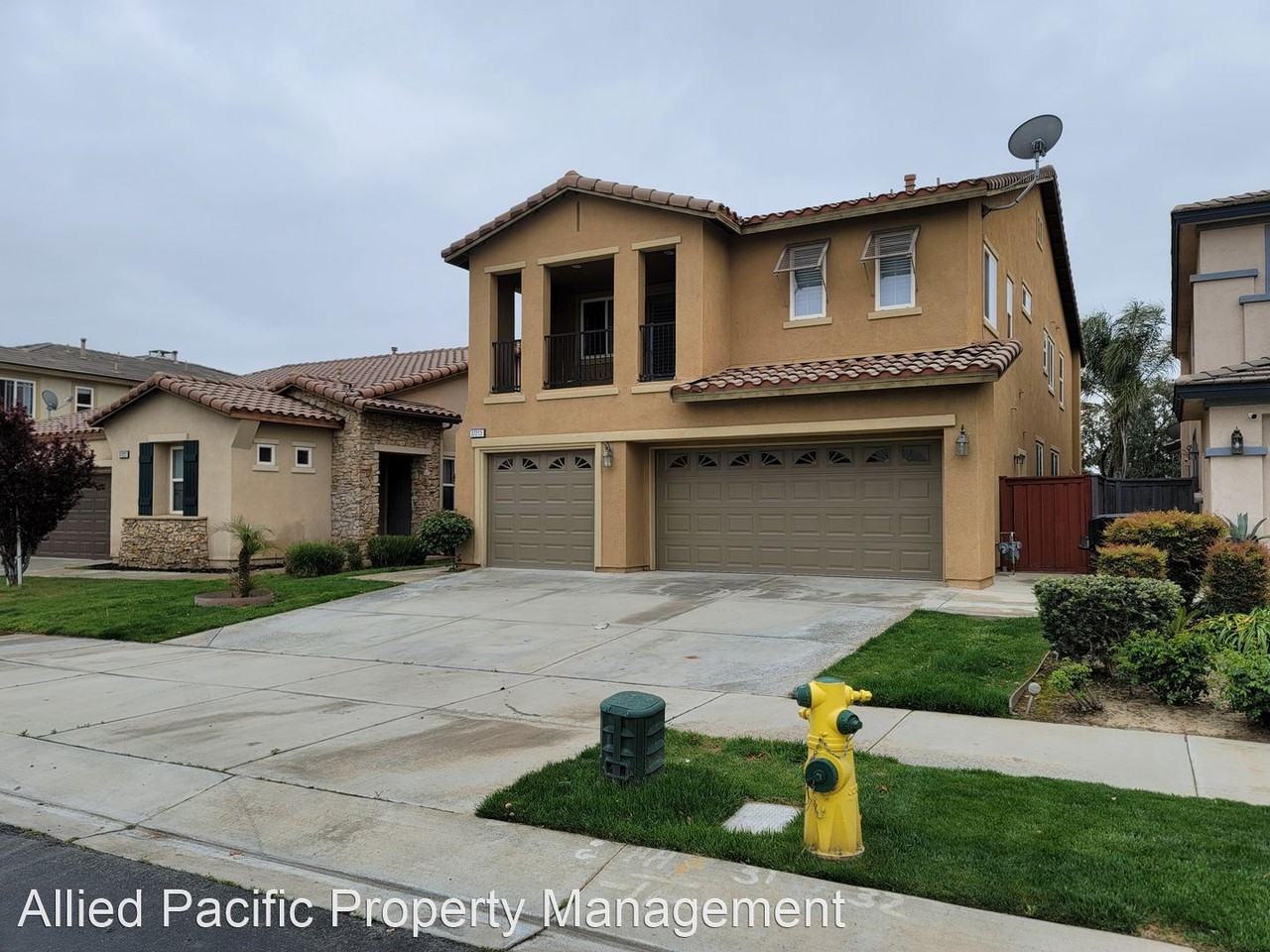 37213 Winged Foot Rd - Photo 2 of 24