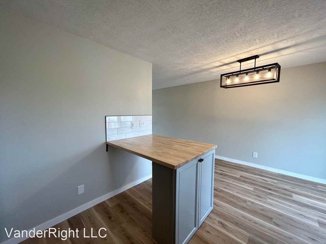6608 W 47th St - Photo 3 of 29