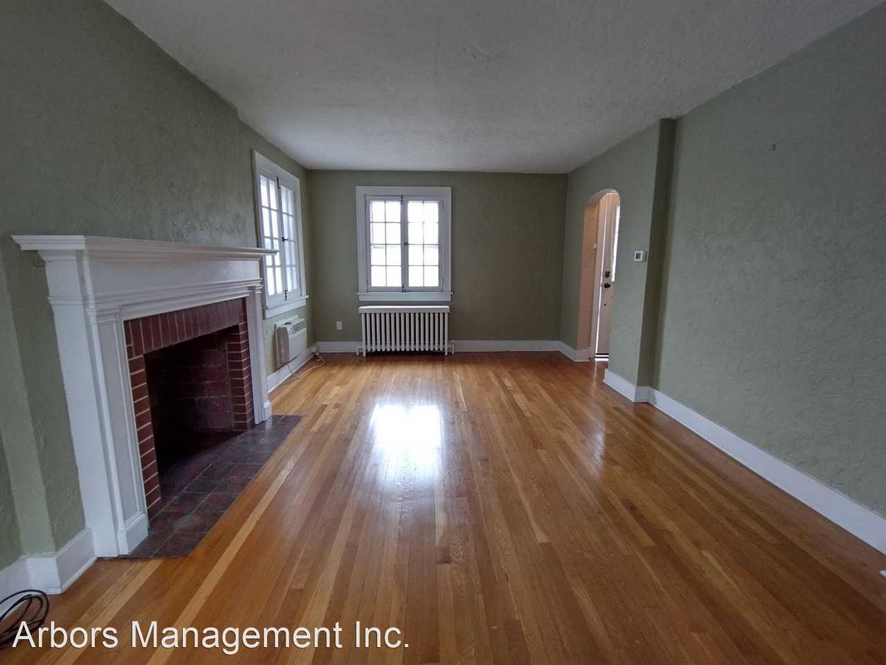 1129 Winterton St - Photo 3 of 18