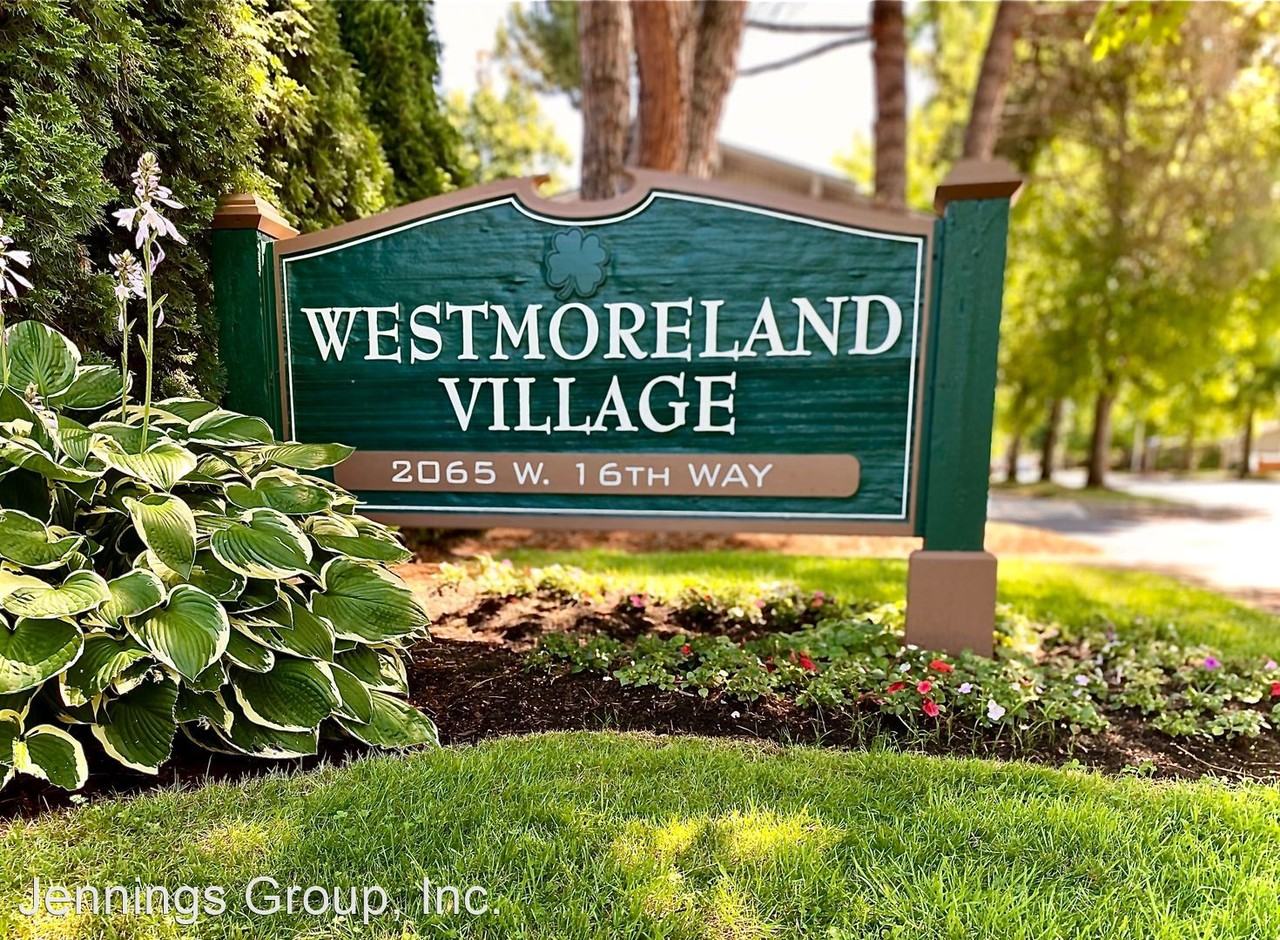 2101, 2103, 2105, 2107 W. 16th Ct Apartments in Bethel, Eugene, OR