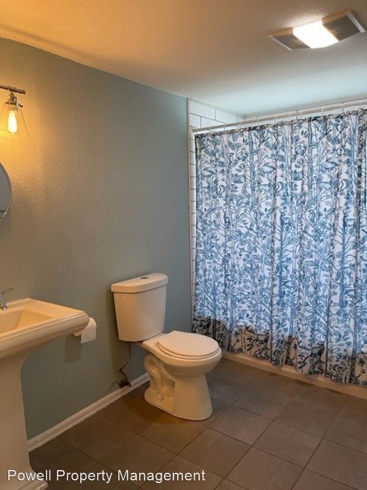 22011 17th Pl S - Photo 3 of 24