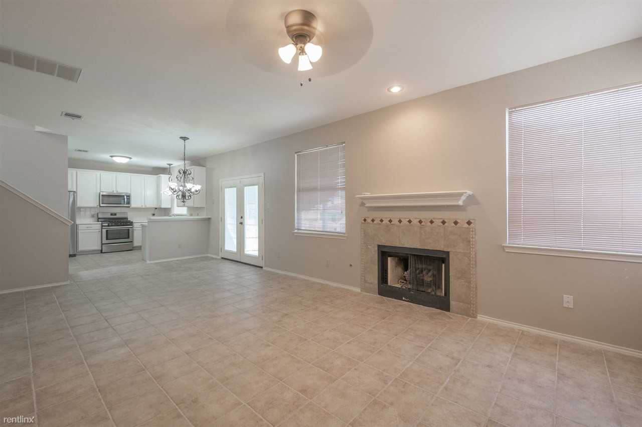 1011 Gazania Dr - Photo 3 of 14