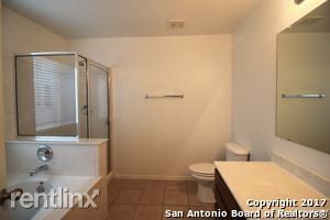 7502 Paraiso Pt - Photo 3 of 14