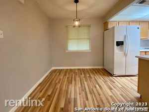 7010 Forest Way St - Photo 3 of 18