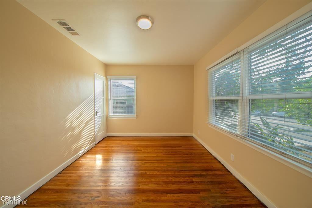 4446 Ocean View Blvd - Photo 3 of 10